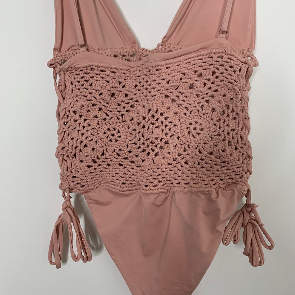 Frankie's Bikinis Lilah Crocheted One-Piece Swimsuit Pink Womens Medium - Picture 4 of 13